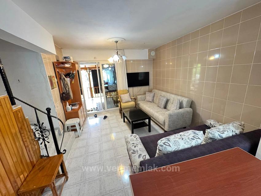 Freistehende Villa Mit 3+1 Schlafzimmern Und Großem Garten, Ohne Zusätzliche Kosten, Im Viertel Cumhuriyet, Seferihisar