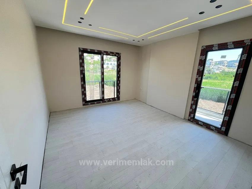 Luxuriöse Freistehende Villa Mit 3+1 Schlafzimmern Und Großzügigem Garten, 400 M Vom Meer Entfernt In Menderes Gümüldür