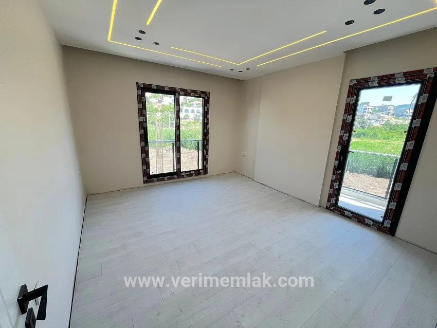 3+1-Zimmer Villa Zu verkaufen in Gümüldür Atatürk Bz. Menderes Gümüldür - 165 m²