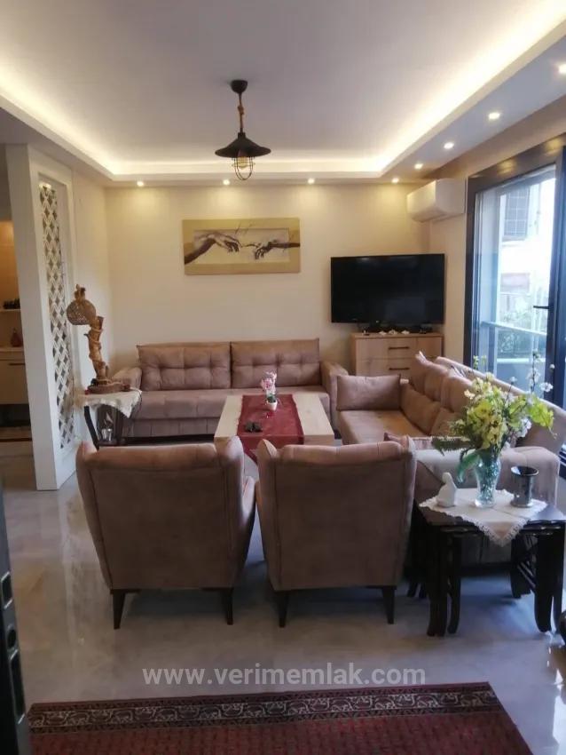 Luxuriöse 2+2-Zimmer-Villa Mit Ungestörtem Meerblick Im Atatürk-Viertel Von Seferihisar Zu Verkaufen!