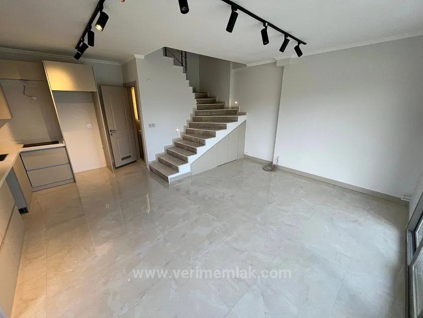 In İzmir/Menderes/Gümüldür Dem Meer 300M Entfernt, Breite Gartenbesitzende 4+1 Luxus-Villa