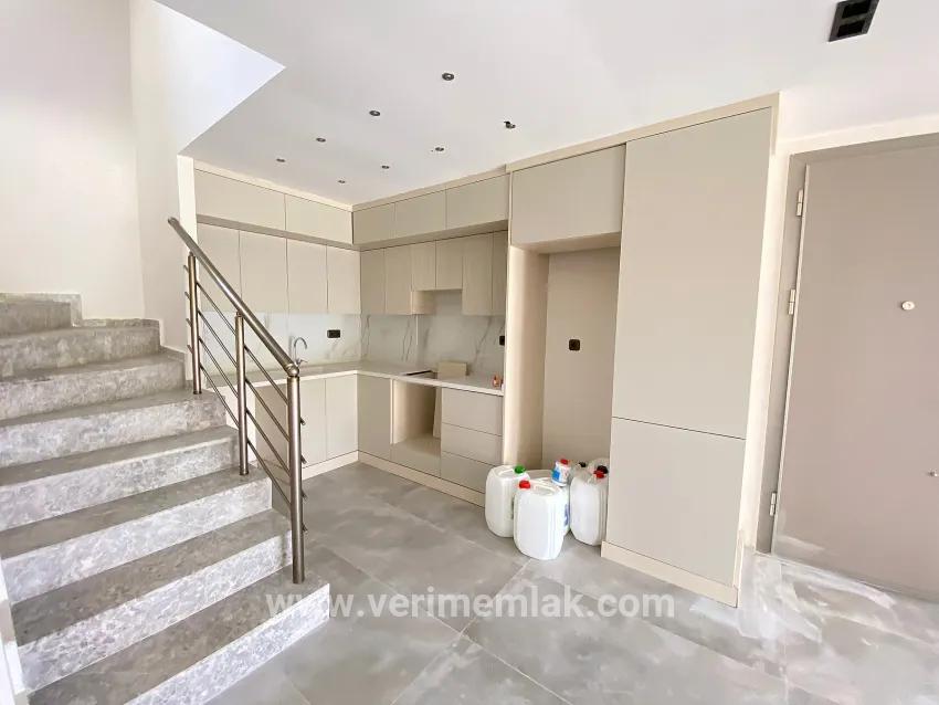 3+1-Zimmer Villa Zu verkaufen in Mersin Alanı Bz. Seferihisar Ürkmez - 180 m²