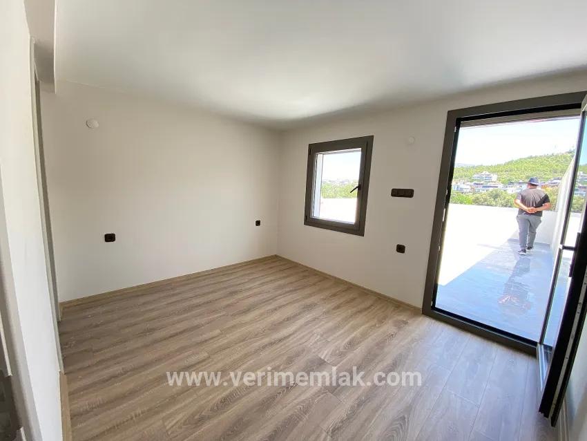 3+1-Zimmer Villa Zu verkaufen in Mersin Alanı Bz. Seferihisar Ürkmez - 180 m²