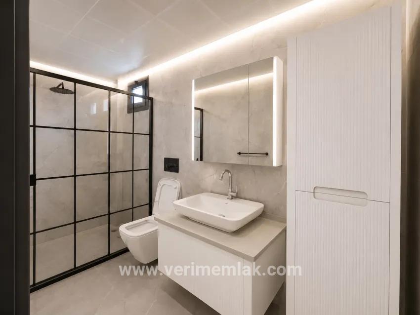 3+1-Zimmer Villa Zu verkaufen in Atatürk Bz. Seferihisar Doğanbey - 190 m²