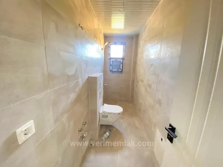 In Seferihisar Payamlı, Geräumige, Gartenbesitzende, Null, Schlüsselübergabe Luxus-Villa 3+1 Zum Verkauf