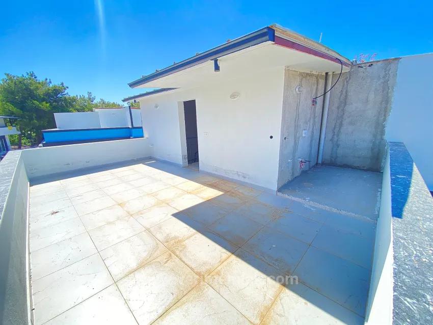 In Seferihisar Payamlı, Geräumige, Gartenbesitzende, Null, Schlüsselübergabe Luxus-Villa 3+1 Zum Verkauf