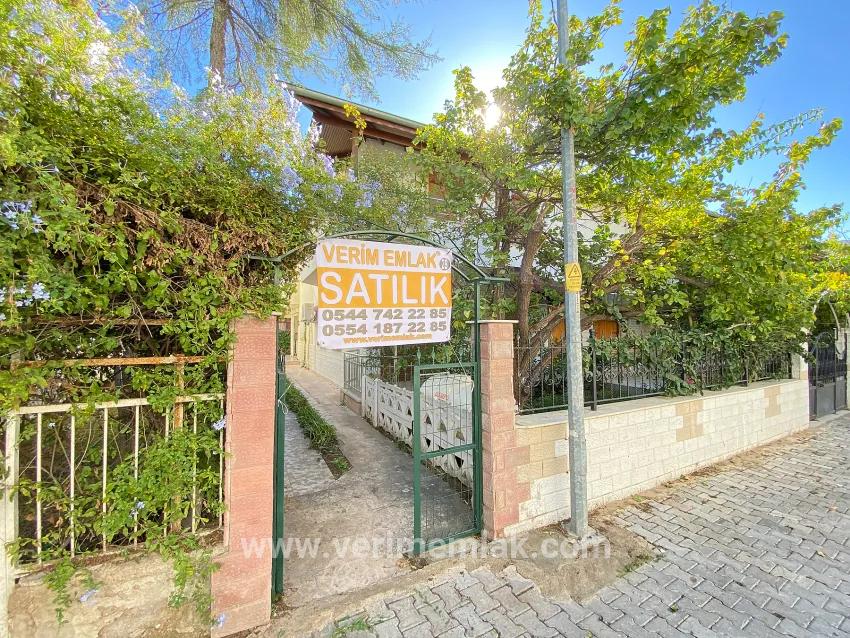 Seferihisar Mersin Bereich In 50m Entfernung zum Meer! Sıfır renoviert, einzigartige verkaufliche 3+1 Villa