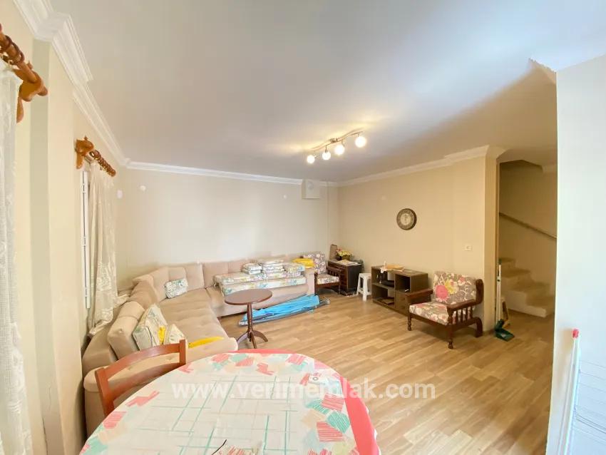Seferihisar Mersin Bereich In 50m Entfernung zum Meer! Sıfır renoviert, einzigartige verkaufliche 3+1 Villa
