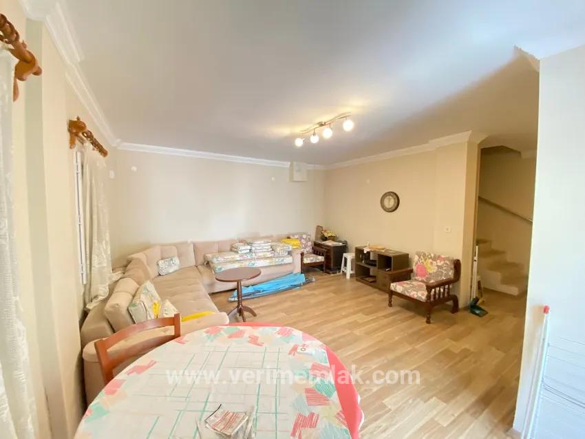 Seferihisar Mersin Bereich In 50m Entfernung zum Meer! Sıfır renoviert, einzigartige verkaufliche 3+1 Villa