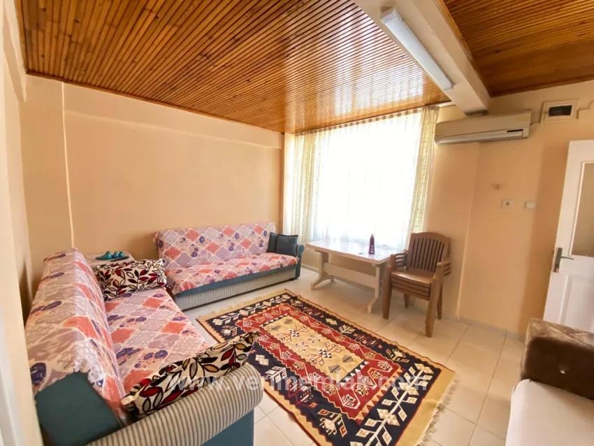 Seferihisar Mersinalanı In der Nähe des Meeres 350m, netto 100m² helle 2+1 tägliche Wohnung
