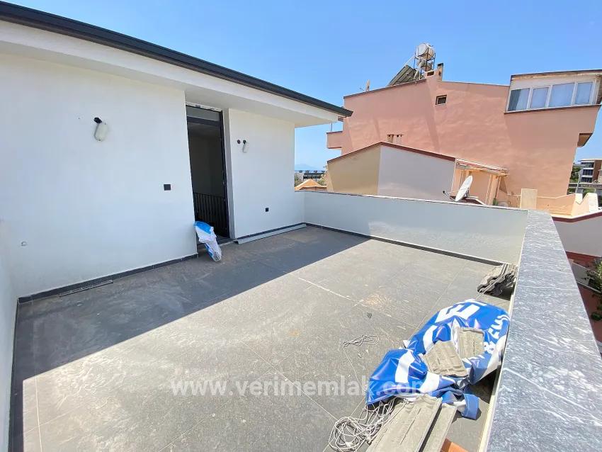Gümüldür Fevzi Çakmak In der Nähe von dem Meer 100m unabhängige villenartige Luxusimmobilie mit Pool 3+1 Intelligente Villa
