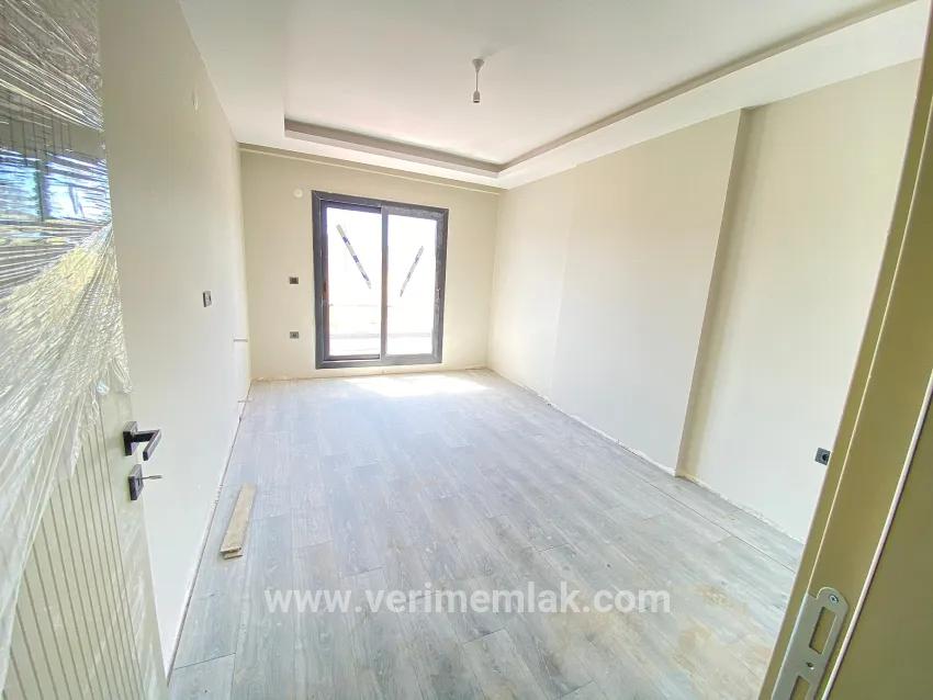 Seferihisar Cumhuriyet Viertel Blaue-flagge-strand Satılık 3+1 Villa