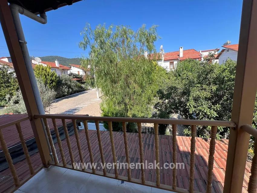 In Özderede, 2 Minuten von der See entfernt, geräumige Villa mit großem Garten, 3+1 Zimmer, zum Verkauf
