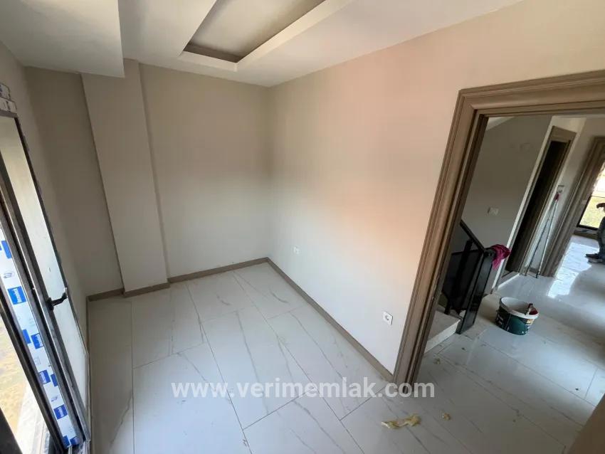 3+1-Zimmer Villa Zu verkaufen in Çukuraltı Bz. Menderes Özdere - 150 m²