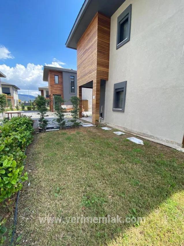 3+1-Zimmer Villa Zu verkaufen in Cumhuriyet Bz. Seferihisar Doğanbey - 288 m²
