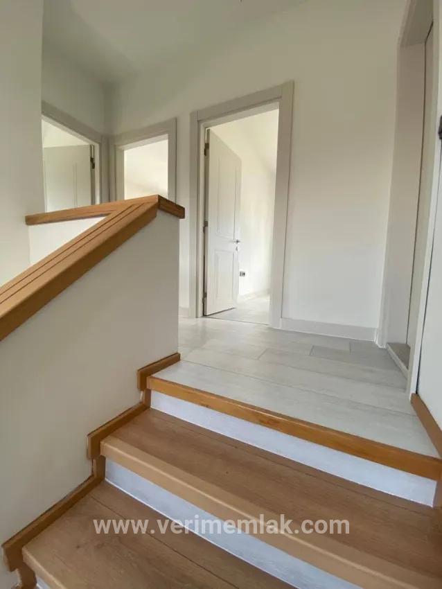 3+1-Zimmer Villa Zu verkaufen in Cumhuriyet Bz. Seferihisar Doğanbey - 288 m²