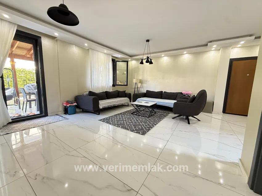 3+1-Zimmer Villa Zu verkaufen in Cumhuriyet Bz. Seferihisar Doğanbey - 360 m²