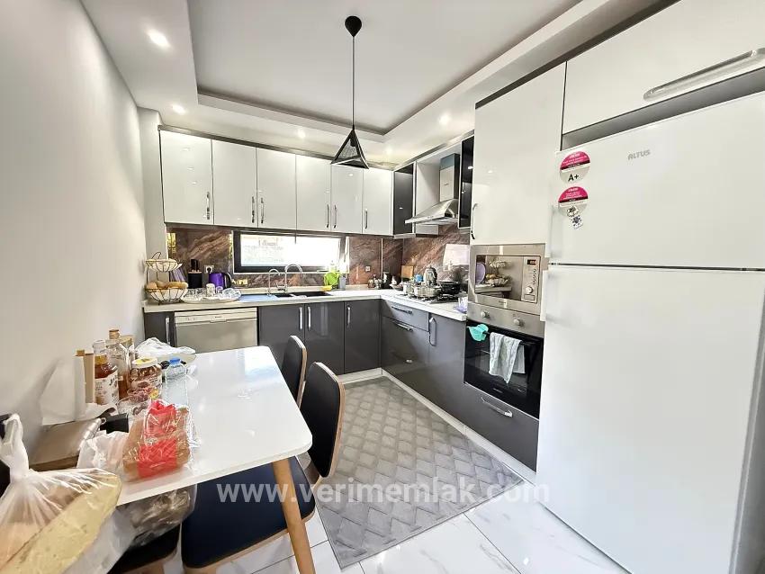 3+1-Zimmer Villa Zu verkaufen in Cumhuriyet Bz. Seferihisar Doğanbey - 360 m²
