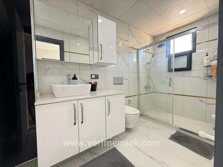 3+1-Zimmer Villa Zu verkaufen in Cumhuriyet Bz. Seferihisar Doğanbey - 360 m²