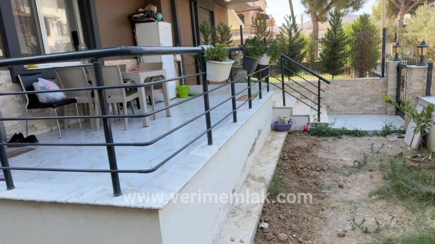 3+1-Zimmer Villa Zu verkaufen in Cumhuriyet Bz. Seferihisar Doğanbey - 160 m²