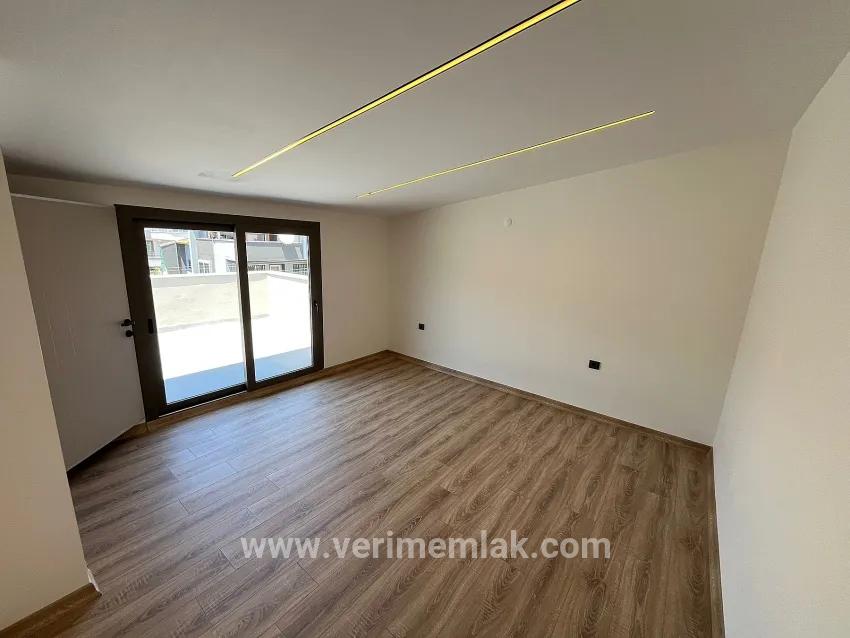 3+1-Zimmer Villa Zu verkaufen in Çukuraltı Bz. Menderes Özdere - 165 m²