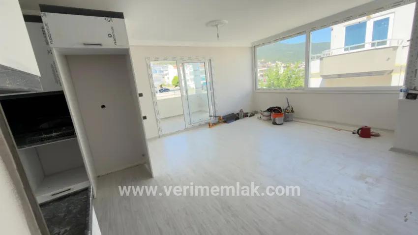 4+2-Zimmer Appartement Zu verkaufen in Çukuraltı Bz. Menderes Özdere - 200 m²