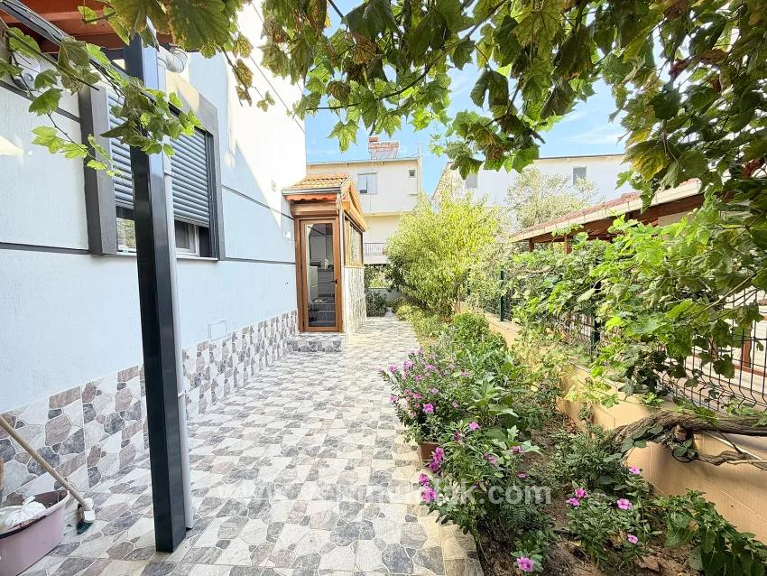3+1-Zimmer Villa Zu verkaufen in Cumhuriyet Bz. Seferihisar Doğanbey - 215 m²
