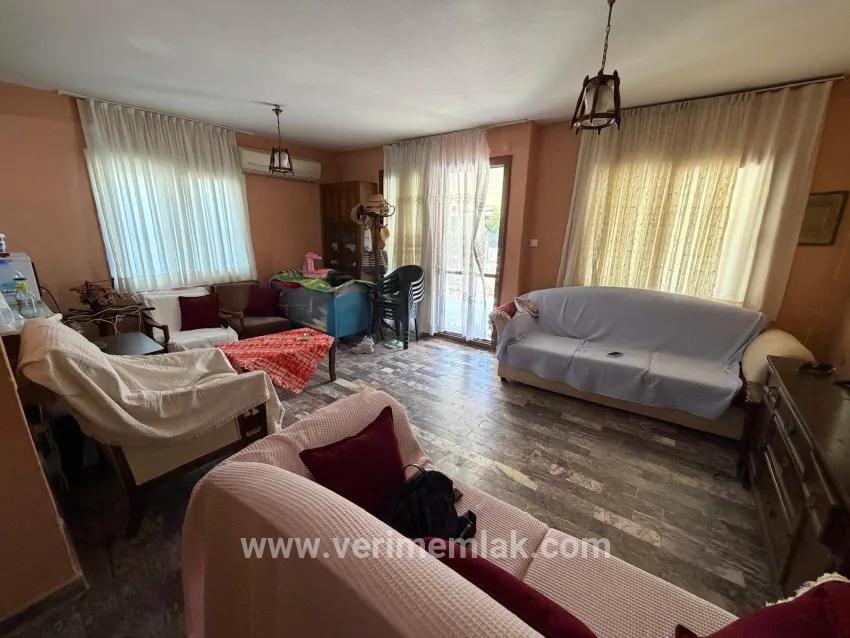 4+1-Zimmer Villa Zu verkaufen in Bengiler Bz. Seferihisar Ürkmez - 160 m²