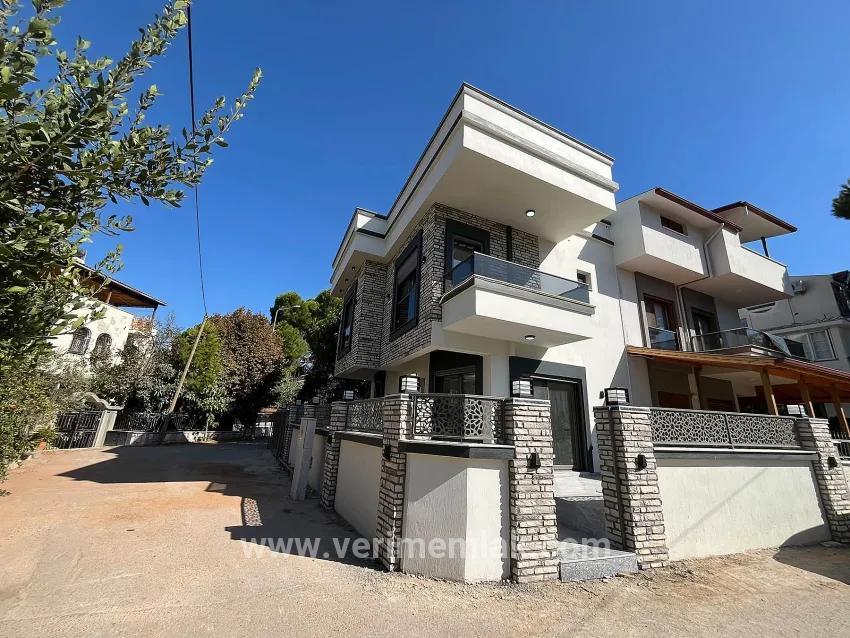 3+1-Zimmer Villa Zu verkaufen in Çukuraltı Bz. Menderes Özdere - 185 m²