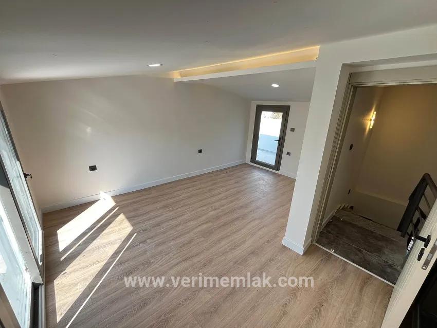 3+1-Zimmer Villa Zu verkaufen in Çukuraltı Bz. Menderes Özdere - 185 m²