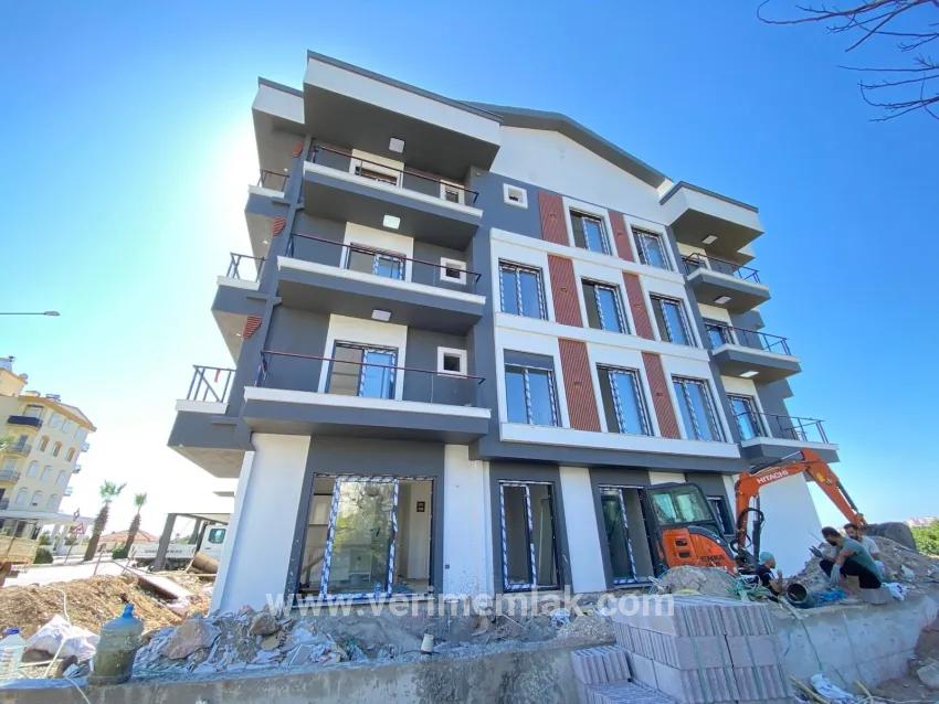 2+1-Zimmer Appartement Zu verkaufen in Gümüldür Fevzi Çakmak Bz. Menderes Gümüldür - 80 m²