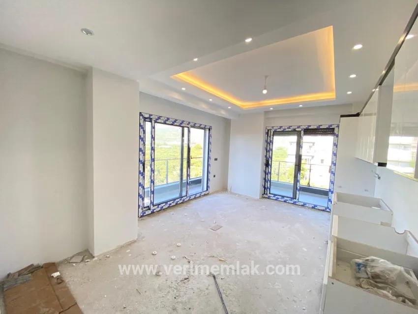 2+1-Zimmer Appartement Zu verkaufen in Gümüldür Fevzi Çakmak Bz. Menderes Gümüldür - 80 m²