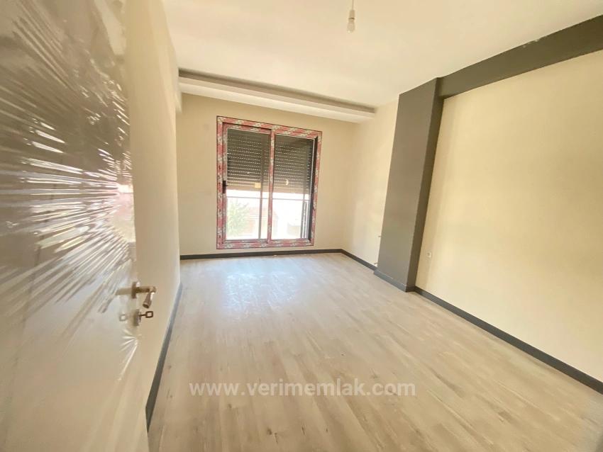 3+1 Villa Mit Garten In Doğanbey, In Meeresnähe Zu Verkaufen