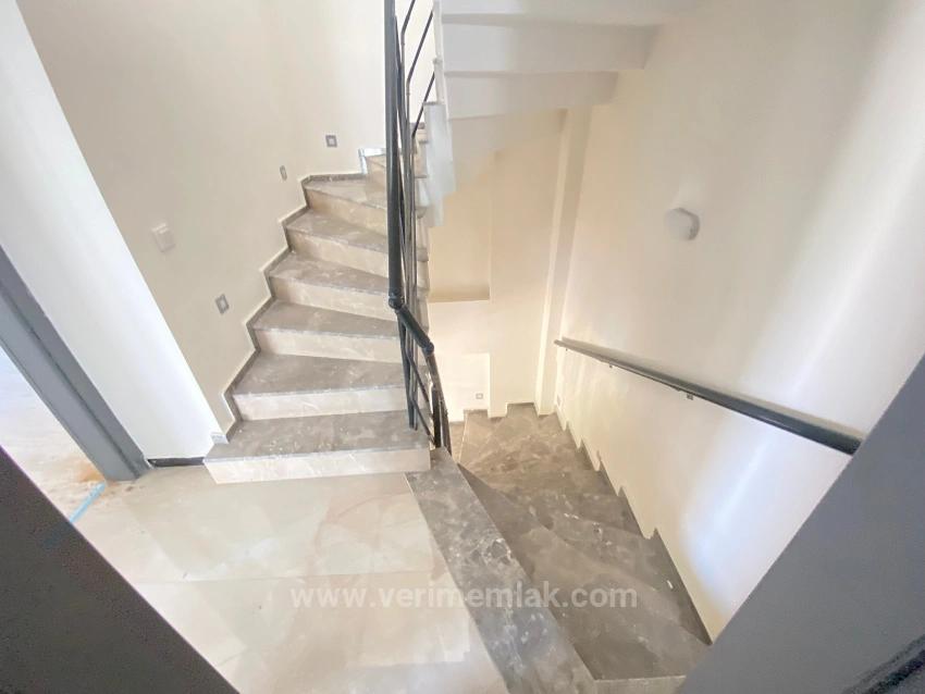 3+1 Villa Mit Garten In Doğanbey, In Meeresnähe Zu Verkaufen