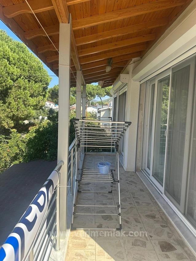 Villa Mit Großem Garten, Direkt Am Strand In Özdere Gelegen