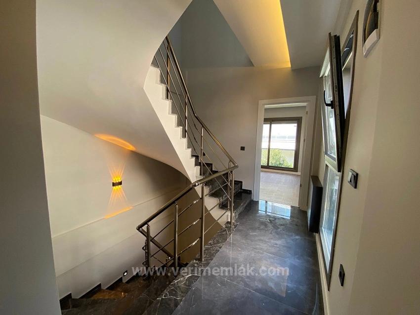 Ultra-Luxus-Villa (3+1 Zimmer) Mit Separater Küche Am Meer In Özdere Zu Verkaufen