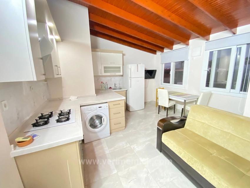 Möblierte 2+1-Zimmer-Wohnung Im Mittleren Stockwerk Von Ürkmez Seaside Zur Jahresmiete