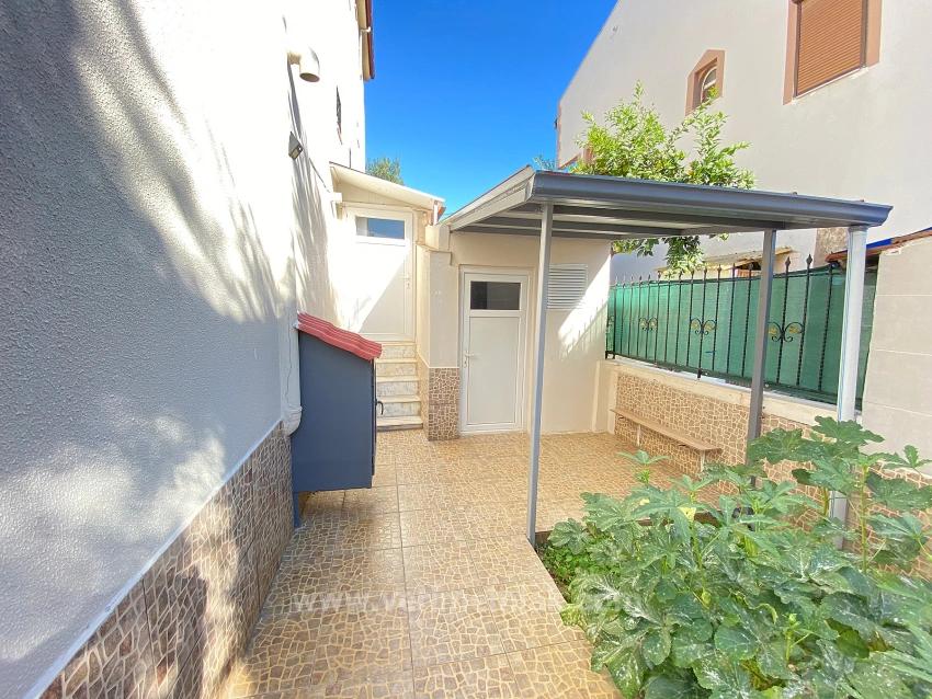 3+1-Zimmer-Villa In Doğanbey Zu Verkaufen, Abgeschlossener Parkplatz, In Unmittelbarer Nähe Zum Meer