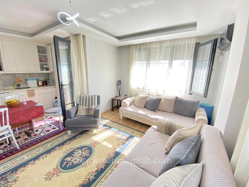 2+1-Maisonette-Wohnung Zum Verkauf In Seferihisar Ürkmez, In Meeresnähe