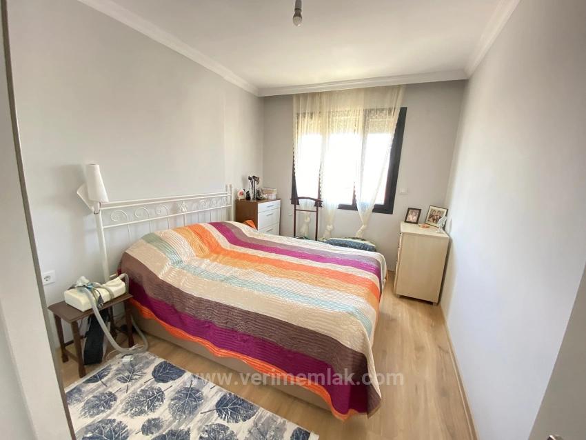 2+1-Maisonette-Wohnung Zum Verkauf In Seferihisar Ürkmez, In Meeresnähe