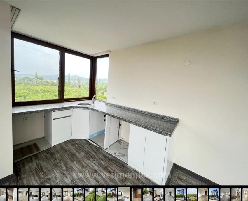 3+1 Villa Mit Garten In Ürkmez, In Meeresnähe Zu Verkaufen