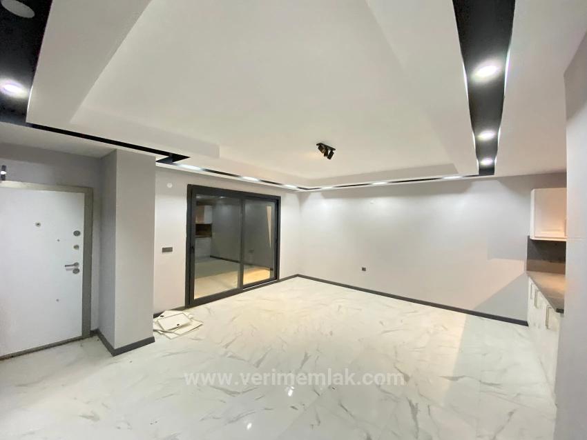 3+1-Zimmer-Villa Mit Fußbodenheizung In Ürkmez, In Meeresnähe, Zu Verkaufen