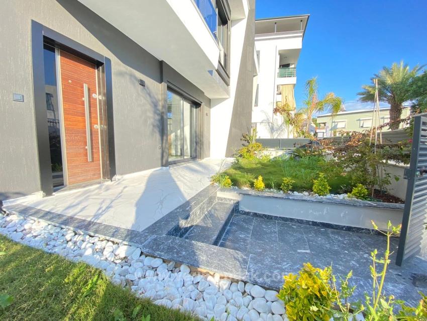 3+1-Zimmer-Villa Mit Fußbodenheizung In Ürkmez, In Meeresnähe, Zu Verkaufen