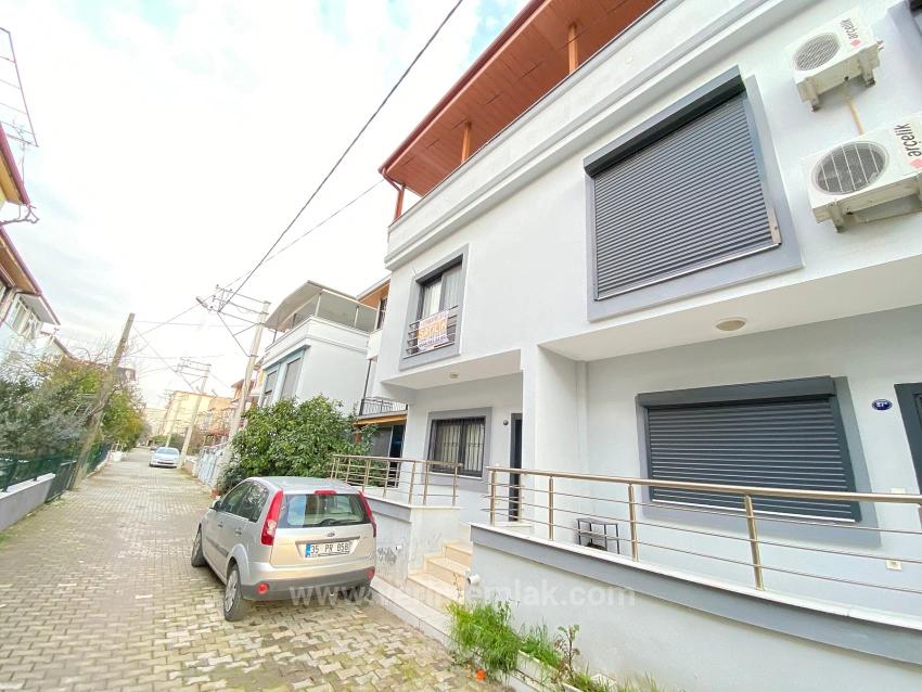 Separate Küche, Geräumige Und Pflegeleichte 3+1-Zimmer-Villa Im Viertel Bengiler, Seferihisar