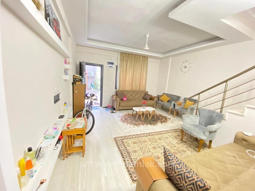 Separate Küche, Geräumige Und Pflegeleichte 3+1-Zimmer-Villa Im Viertel Bengiler, Seferihisar