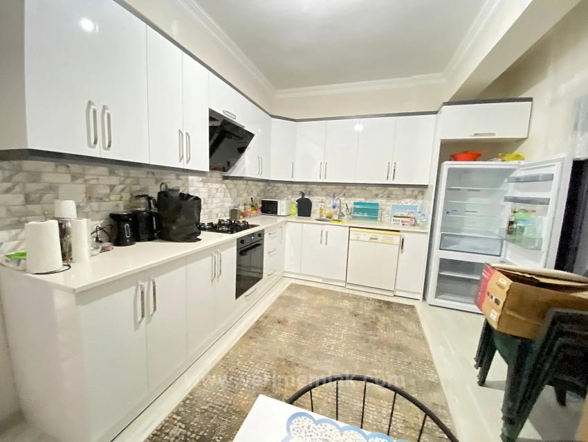 Separate Küche, Geräumige Und Pflegeleichte 3+1-Zimmer-Villa Im Viertel Bengiler, Seferihisar