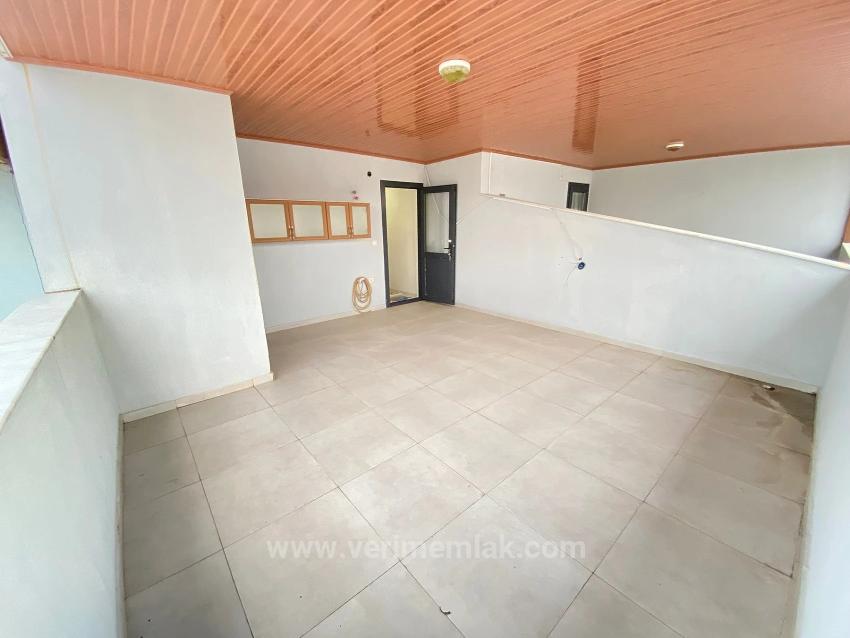 Dringend Preis Gesenkt: 3+1-Zimmer-Villa In Ürkmez, Nur 250 M Vom Meer Entfernt, Zu Verkaufen.