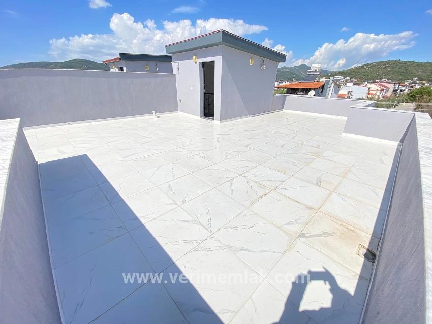 3+1-Zimmer Villa Zu verkaufen in Cumhuriyet Bz. Seferihisar Doğanbey - 200 m²