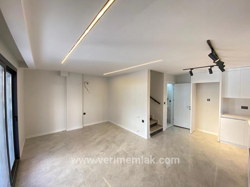 3+1-Zimmer Villa Zu verkaufen in Orta Bz. Menderes Özdere - 165 m²