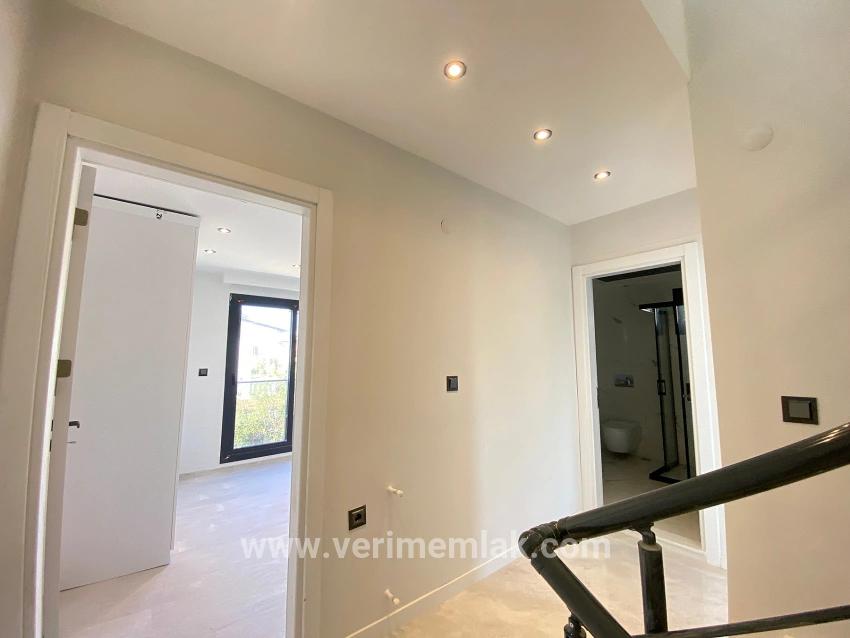 3+1-Zimmer Villa Zu verkaufen in Orta Bz. Menderes Özdere - 165 m²